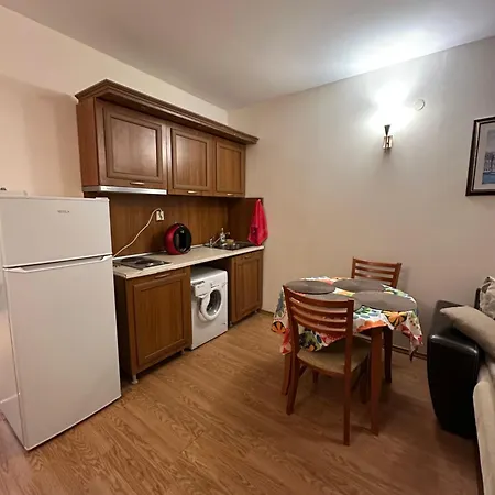 Avalon Apartament Nesebyr